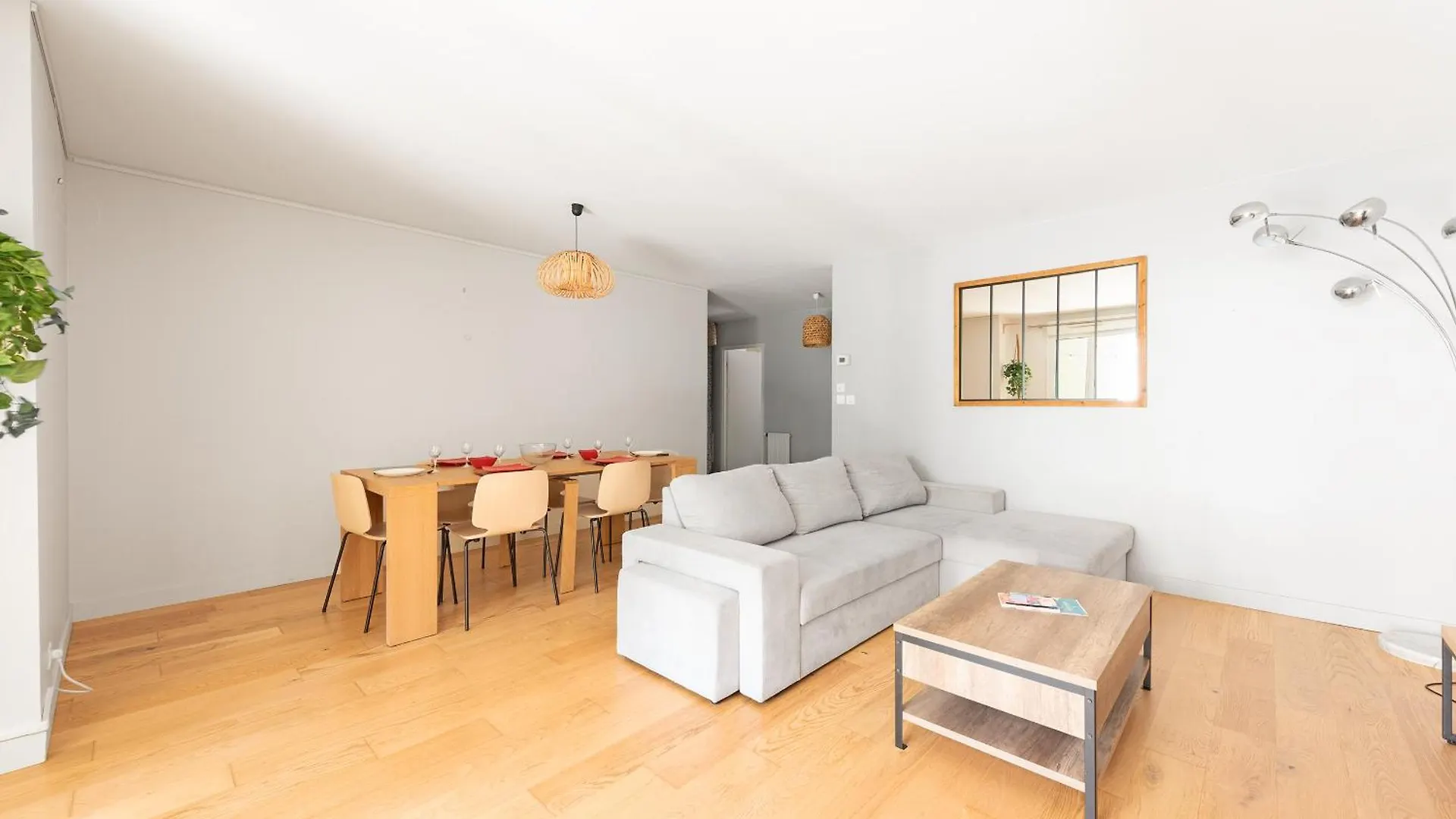 Apartament T3 Hypercentre Avec Parking Gratuit Et Terrasse Tuluza 0*,